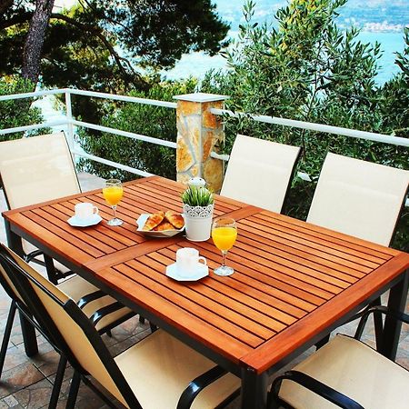 O Sole Apartment With Private Beach Donji Okrug  Exterior photo